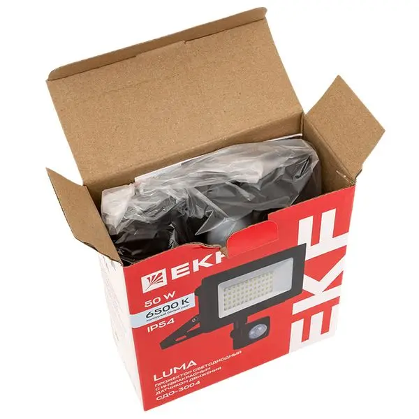 Прожектор светодиодный СДО-3004 с инфракрасным датчиком движения 50Вт 6500К IP54 LUMA EKF Прожектор светодиодный СДО-3004 с инфракрасным датчиком движения 50Вт 6500К IP54 LUMA EKF