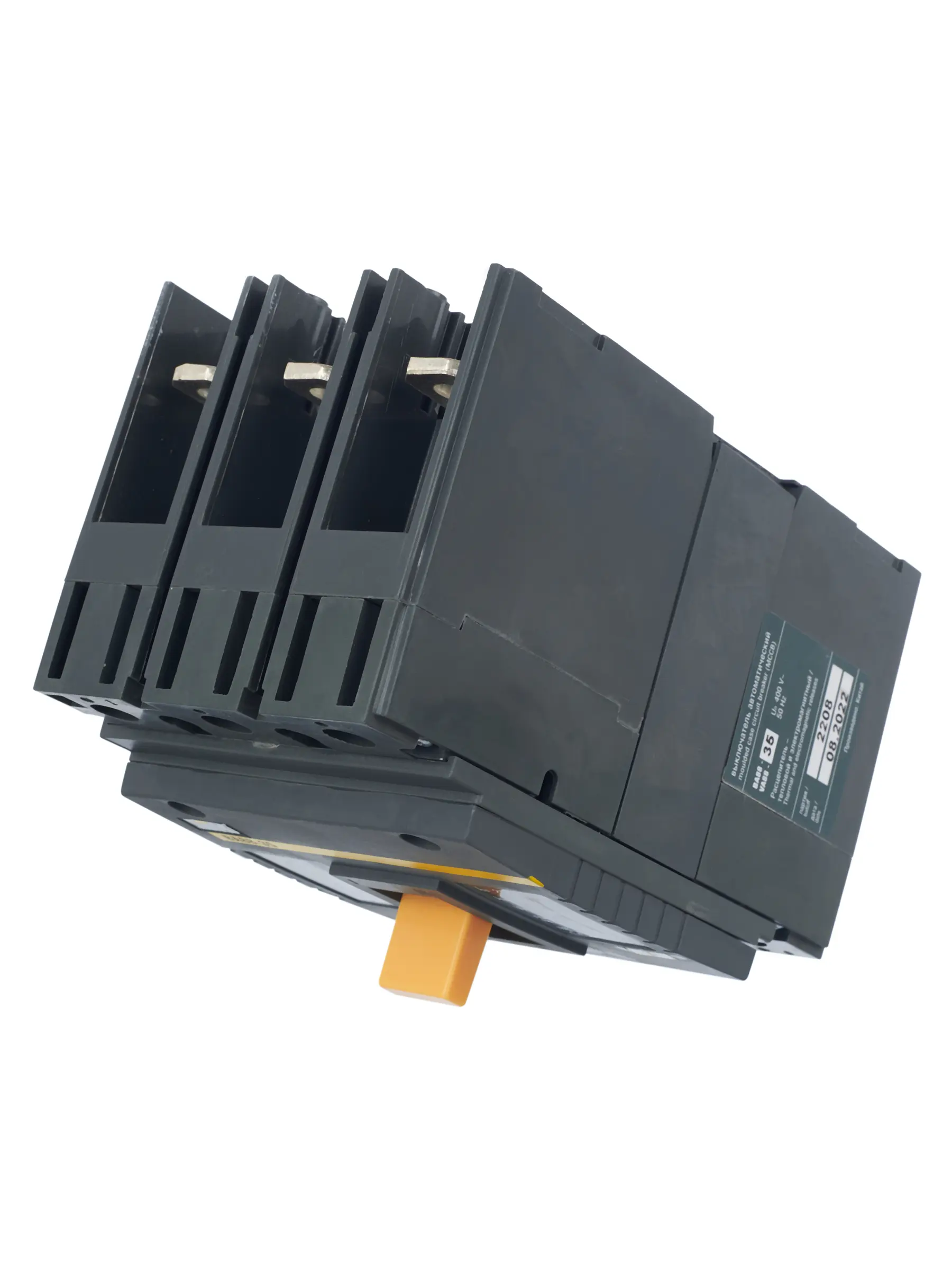 Автоматический выключатель ВА88-35 3Р 200А 35кА IEK Автоматический выключатель ВА88-35 3Р 200А 35кА IEK